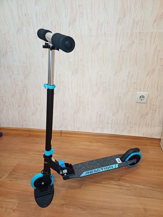 Самокат для хлопчика.