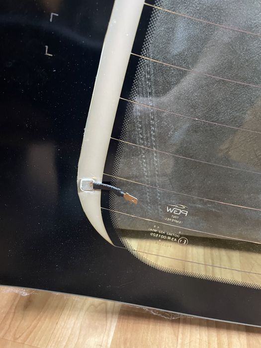 Стекло Kia rio 2 hatcback  Скло задне PGW (США) (ляда) Нове!