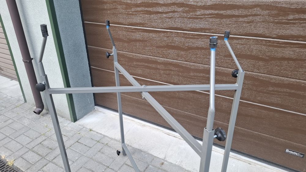 Stojak PDR pod maskę, drzwi - STABILNY