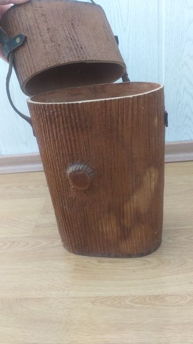 Продам упаковку - футляр (сувенир) для спиртного. Куба (нат.дерево)