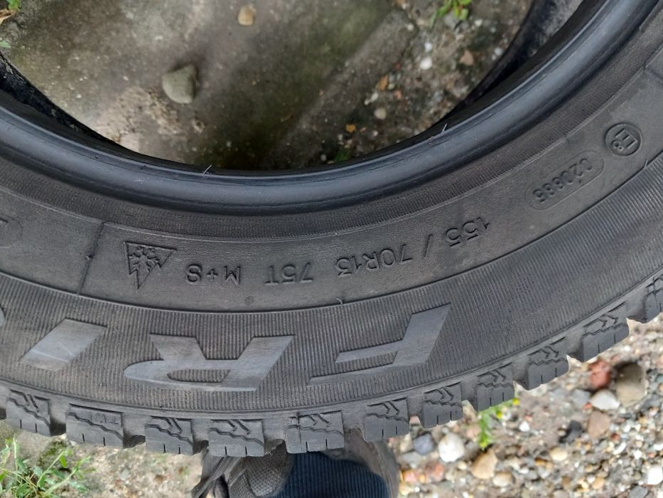 2x Opony Używane Całoroczne 155/70R13 Dębica