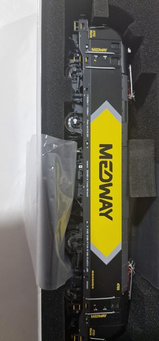 Comboios e decoracoes estações  ho novos envio ctt .