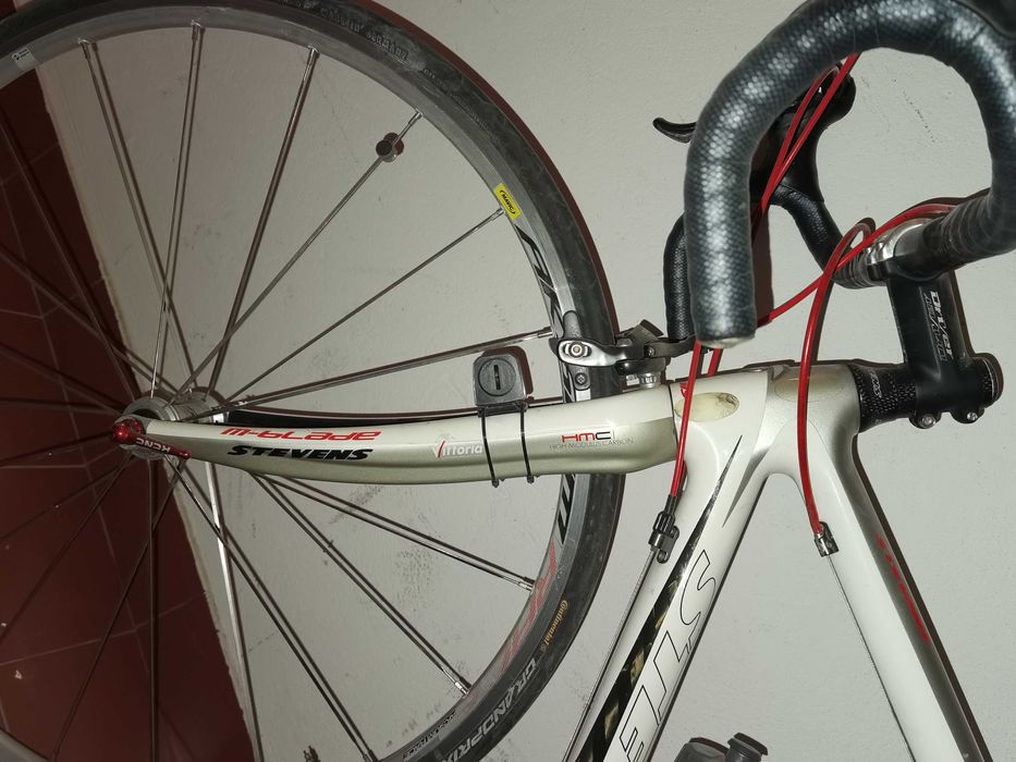 bicicleta ciclismo em carbono