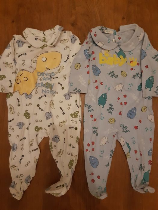 Pijamas e bodys manga comprida para bebé dos 6 aos 12 meses