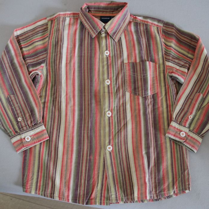 Camisas, menino, 6 anos.