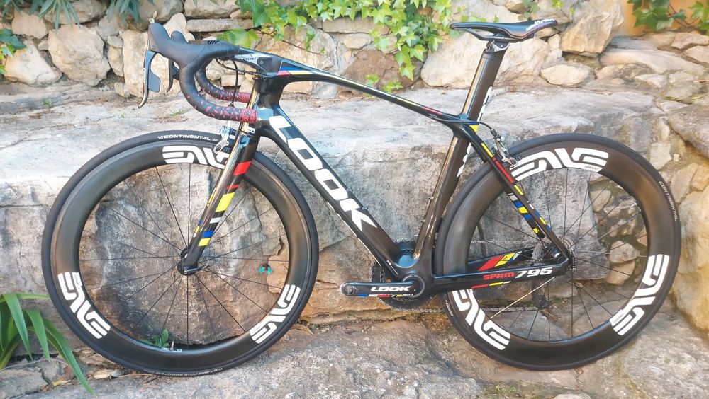 LOOK 795 Light Aero – SRAM Red eTap t54