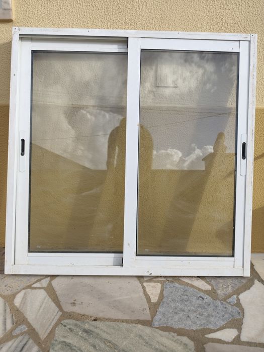 Janela correr 100x100 vidro duplo