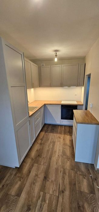 Montaż Składanie Skręcanie Kuchni Mebli IKEA Castorama BRW Jysk Leroy