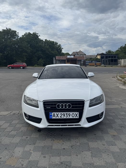 Продам Audi A5 B8 3.2 quattro официал