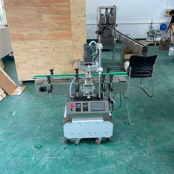 Máquina de tampar de mesa, máquina de vedação de garrafas com parafuso