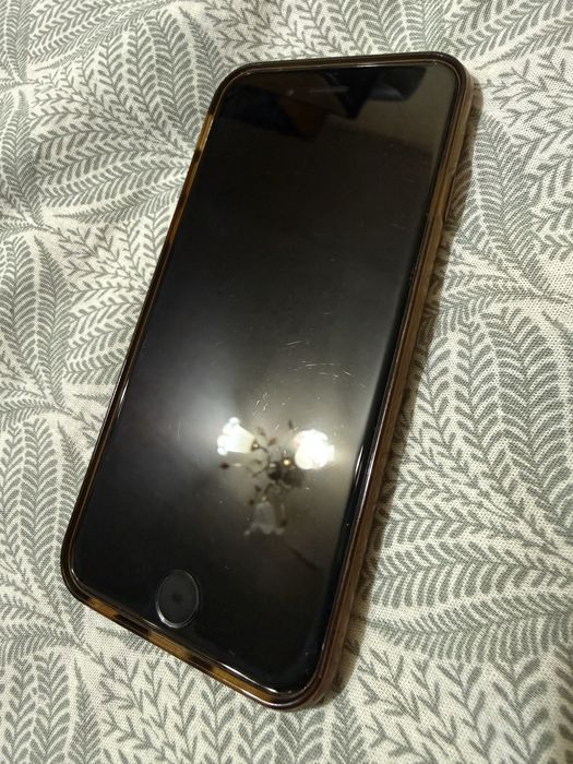 Смартфон iPhone 6s