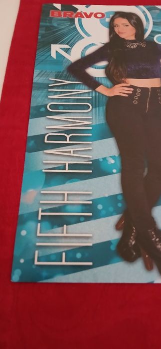 Poster Fifth Harmony, com defeito