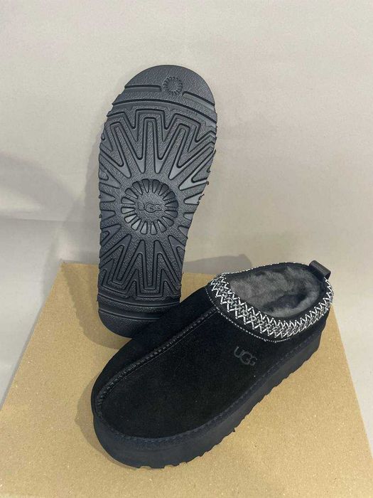 Ugg TAZZ Platform Black чорні угг на хутрі 38р 24см
