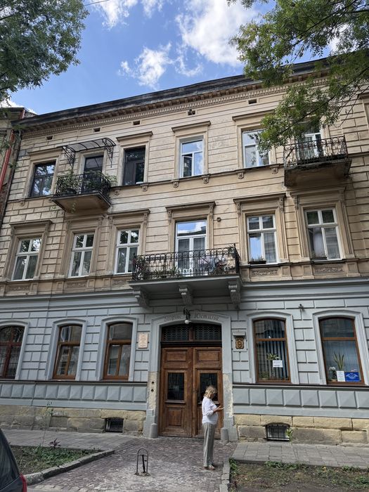 Продаж 4кім квартири в центрі Львова вул. Огієнка бічна Городоцької біля парку І. Франка