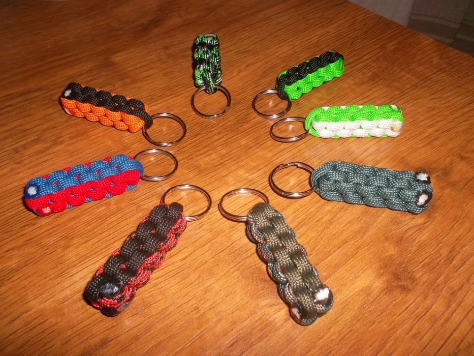 Mini Porta-chaves em Paracord