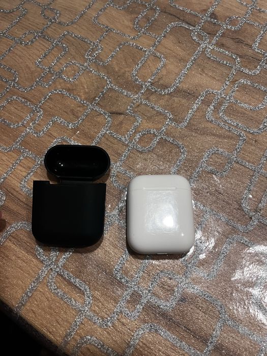 Apple airpods 2 gen z etui ładującym