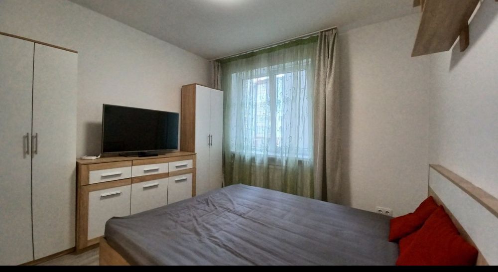 Здається 1км в самому центрі!!!