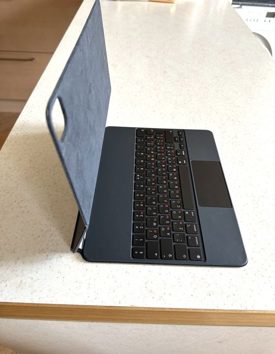 magic keyboard ipad pro 129 - Купити електроніку - Ціни на OLX.ua