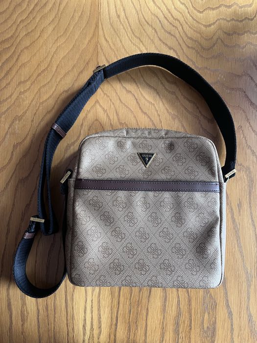 Torebka damska Guess monogram stan dobry