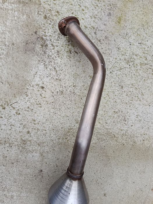 45тис.км глушитель бочка Toyota Corolla 150 задня частина глушника