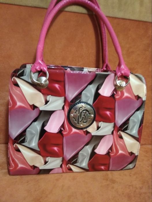 Женская сумка красивая