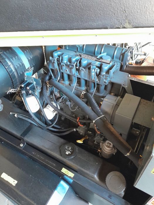 Kompresor srubowy Atlas Copco Xas66 jak Nowy