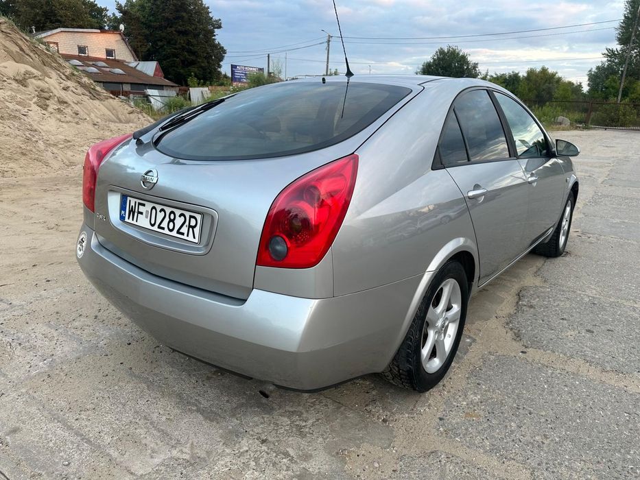 Nissan Primera P12