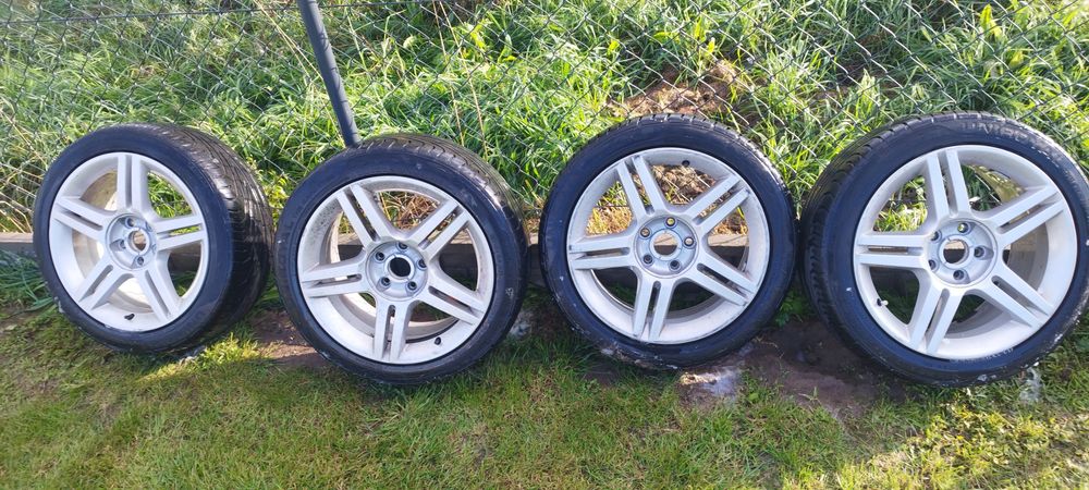 Alufelgi Audi 17 z oponami 225/45/17 letnie