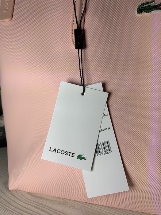 Стильна жіноча сумка Lacoste