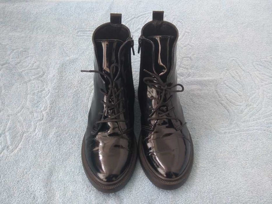 Женские ботинки лаковые Весна/Осень - обувь Б/У - Размер 38.