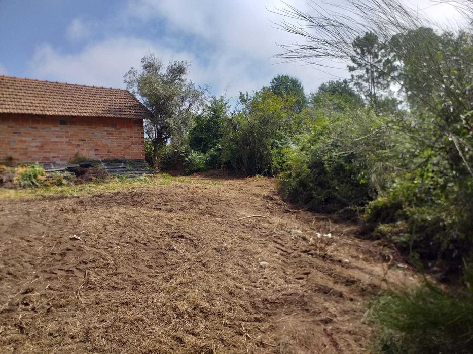 Terreno para construção junto à ecopista do dão