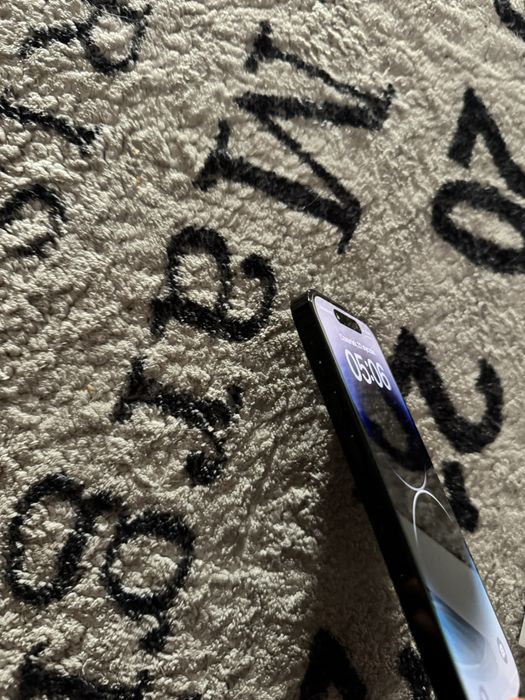 Apple iPhone 14 Pro Space Black 128GB z pudełkiem kablem i szkiełkiem