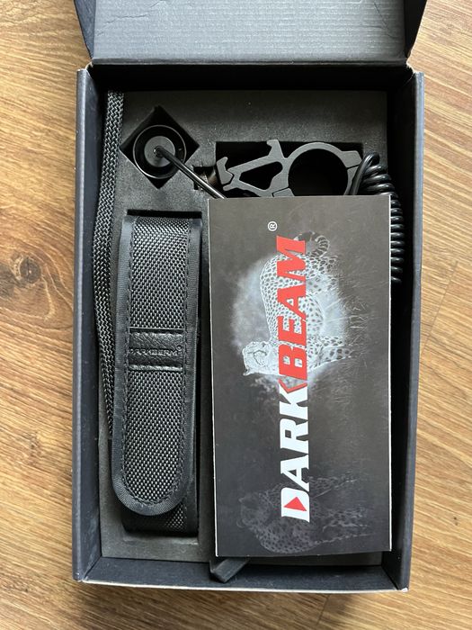 Latarka Darkbeam Ultra Bright Flashlight