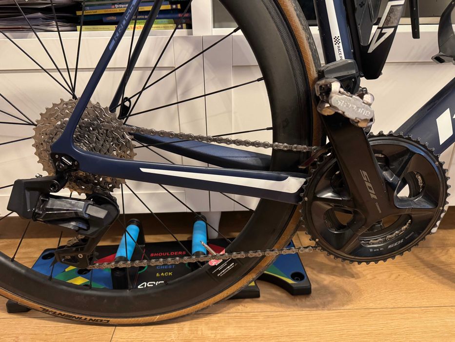 Rower szosowy Kross Vento 6.0 koła carbon elektronika Wheeltop XL