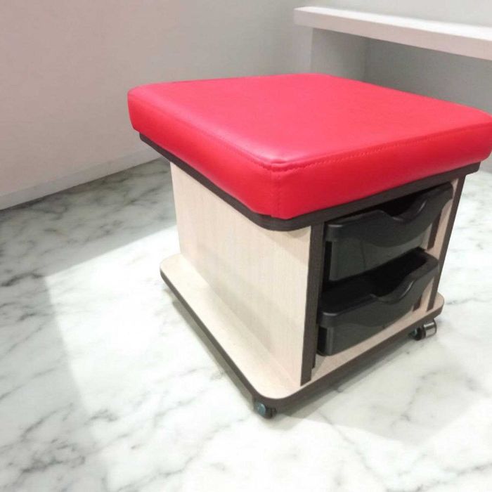Пуф для майстра педикюру з ящиками