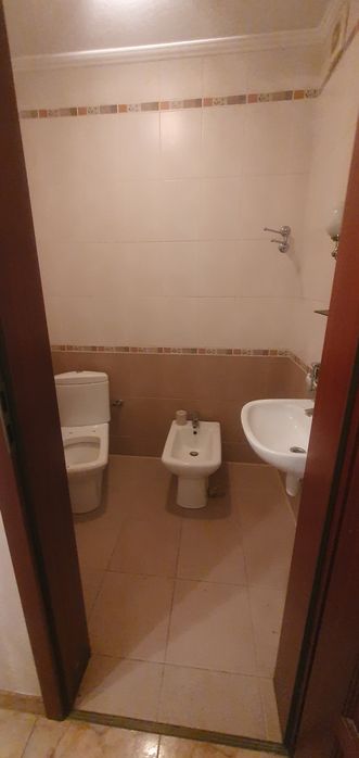 Продам  комерційне  приміщення