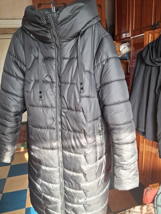 Продается  курточка тёплая.