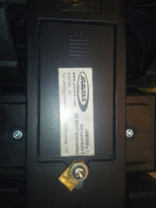 Машинка  Cat свет ,музыка и самосвал Jamara Германия  свет