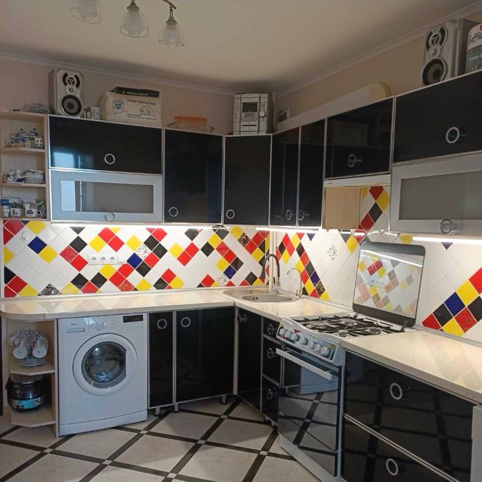 Продається 2-х кімнатна квартира з ремонтом