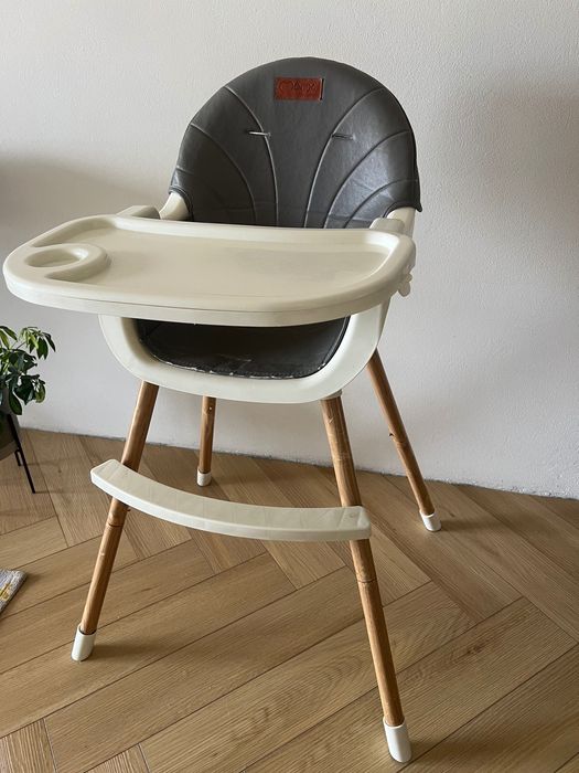 Стільчик для годування