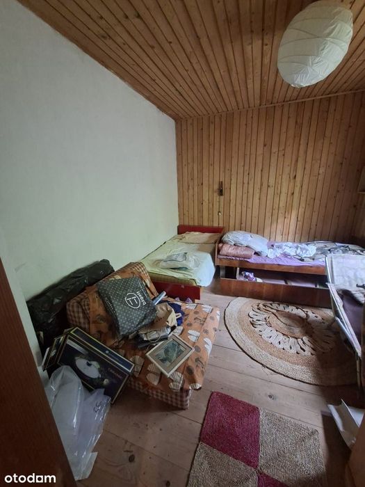Dom 43 m2 na działce o pow 1690 m2 w Rosanowie.