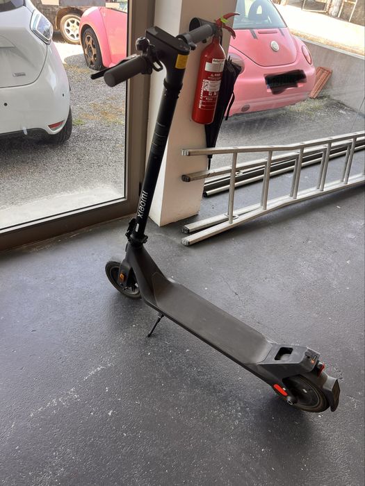 Trotinete Xiaomi Electric Scooter 4 Lite (2.ª Geração) — como nova, ~100 km
