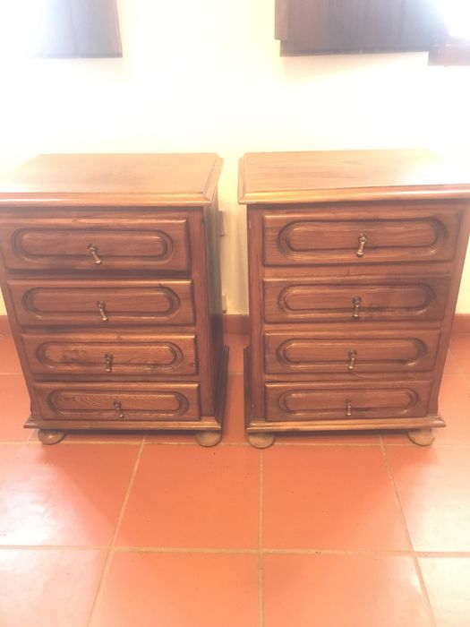 Mesa de cabeceira