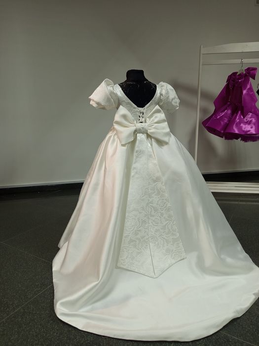 Сукня до першого причастя