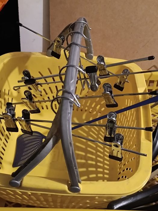 Cestos Roupa + Cabides