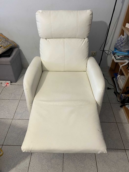 Poltrona Reclinável Jysk - Branca