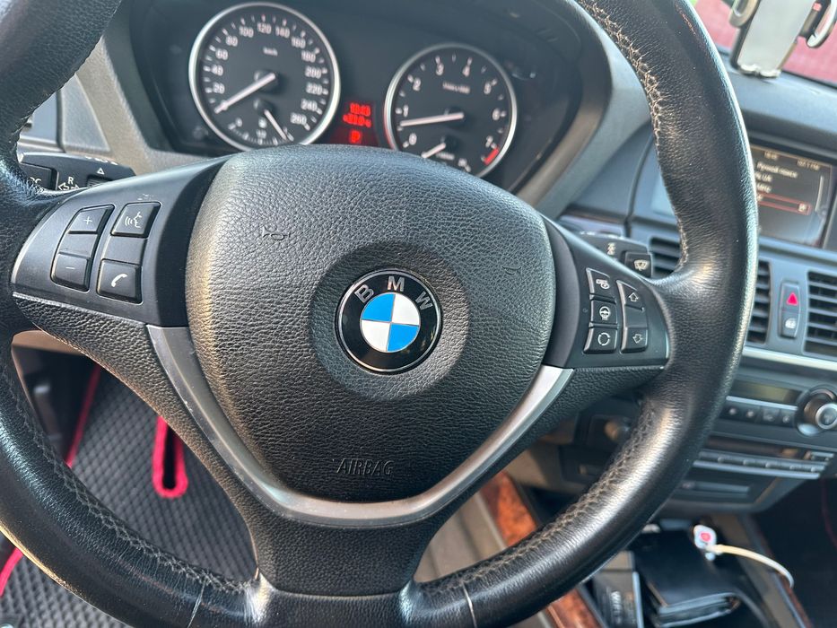 Продам bmw x5 e70