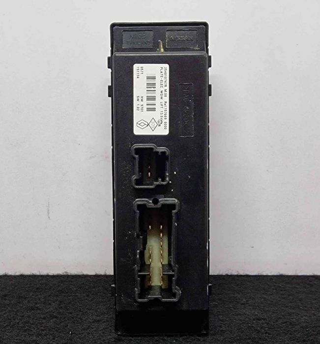 Comando / Botão / Interruptor Vidros Frente Esquerdo 254010747R - RENAULT KADJAR