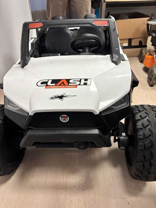 Auto elektryczne CLASH dla dzieci – duże, 2-osobowe, terenowe koła