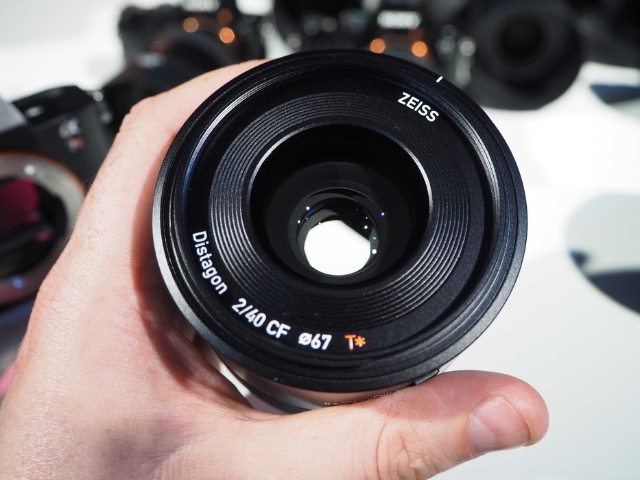Lente ZEISS Batis 40mm f/2 CF Sony E